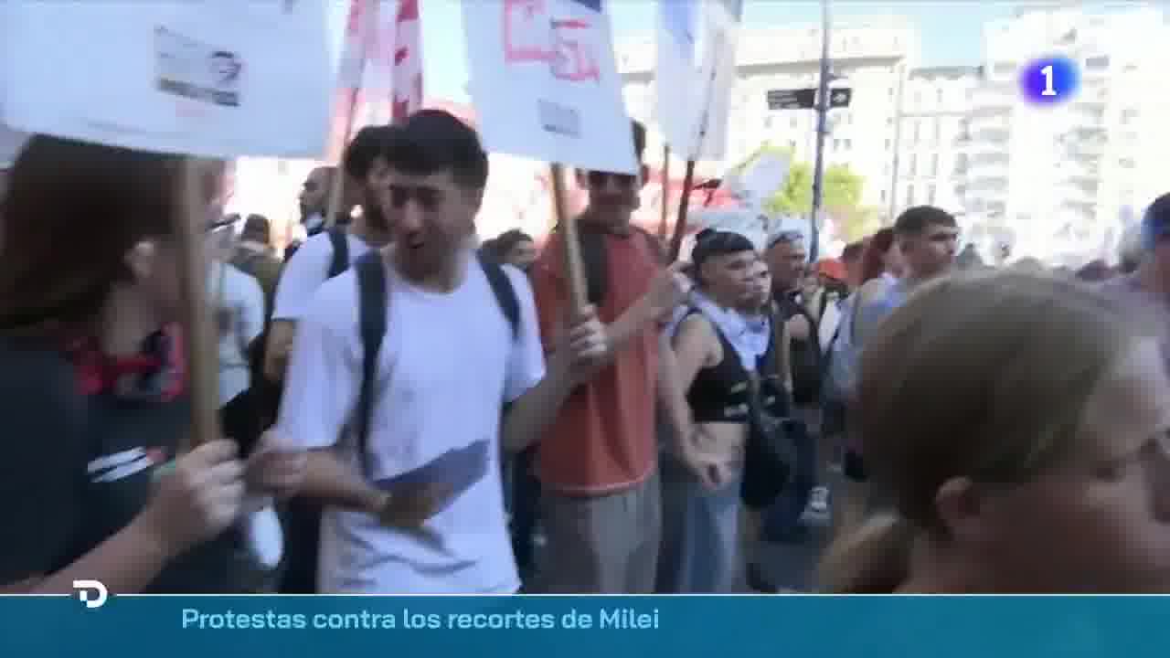 In Argentina, thousands of people have taken to the streets of Buenos Aires in protest by retirees, one of the sectors most affected by the policies of Milei