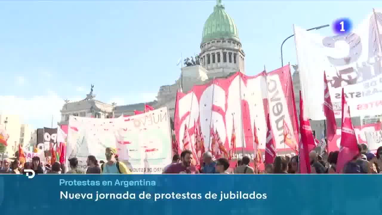 In Argentina, thousands of people have taken to the streets of Buenos Aires in protest by retirees, one of the sectors most affected by the policies of Milei