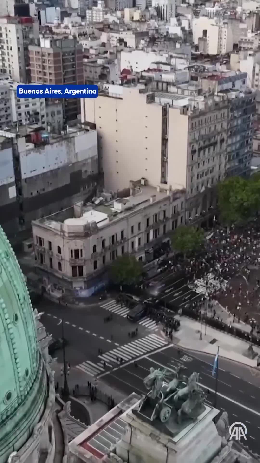 Clashes broke out near Argentina’s Congress as riot police used tear gas and water cannons against protesters during a nationwide strike over a labor reform bill backed by President Javier Milei The bill passed the Chamber of Deputies with 135 votes in favor and 115 against after hours of debate
